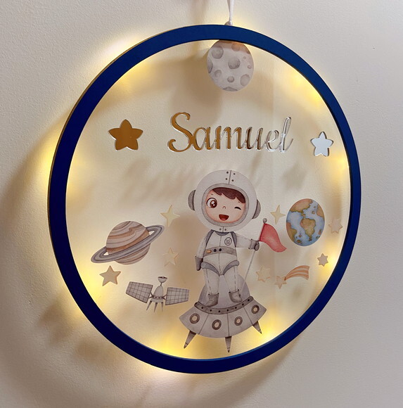 Porta Maternidade Led Astronauta Acrílico e Espelho