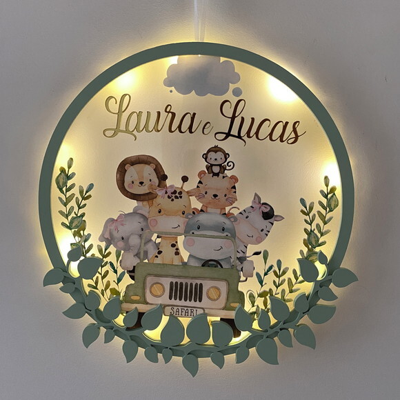 Porta Maternidade Led Jipe Safari Casal Acrílico e Espelho