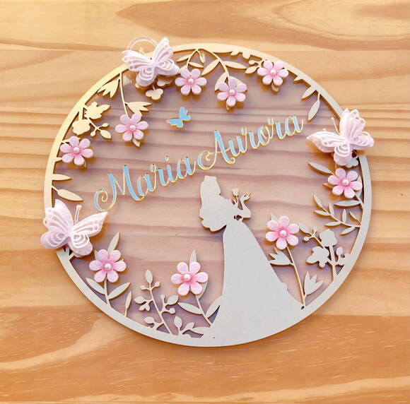 Porta Maternidade Princesa Floral Acrílico e Espelho