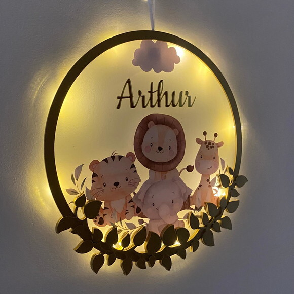 Porta Maternidade Safari Acrílico e Led