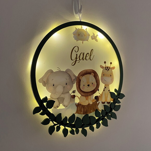 Porta Maternidade Safari Acrílico e Led