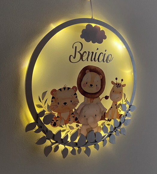Porta Maternidade Safari Acrílico e Led
