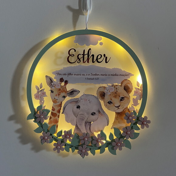 Porta Maternidade Safari Menina Acrílico e Espelho Led