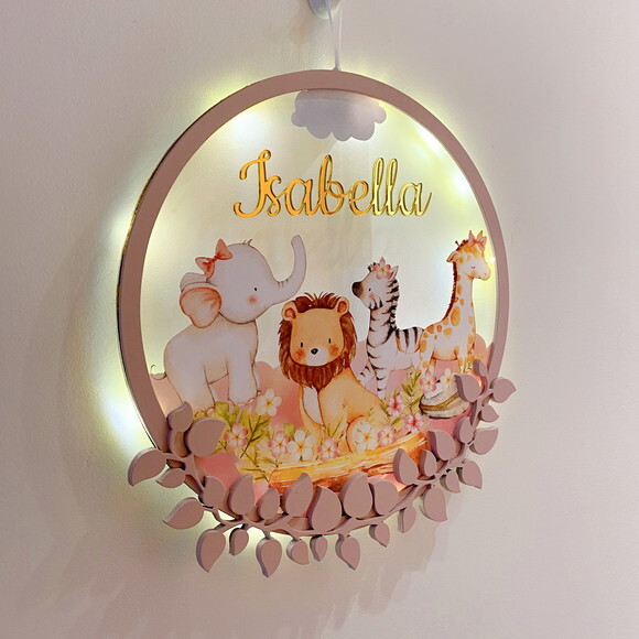 Porta Maternidade Safari Menina Acrílico e Led