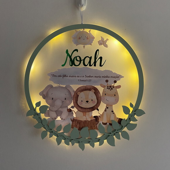 Porta Maternidade Safari Versículo Acrílico e Led