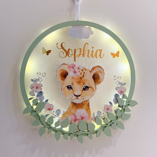 Enfeite Porta Maternidade Led Leoa Acrílico e Espelho