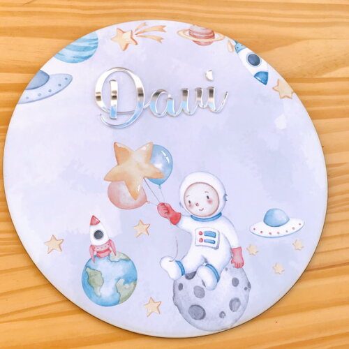 Placa Porta Maternidade Astronauta MDF Nome Espelhado