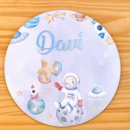 Placa Porta Maternidade Astronauta MDF Nome Espelhado