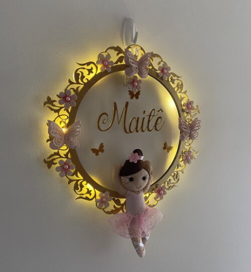 Porta Maternidade Bailarina Borboletas Led Acrílico