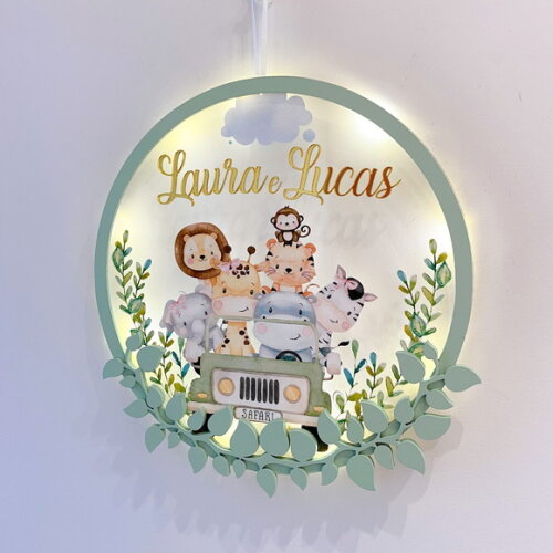 Porta Maternidade Led Jipe Safari Casal Acrílico e Espelho