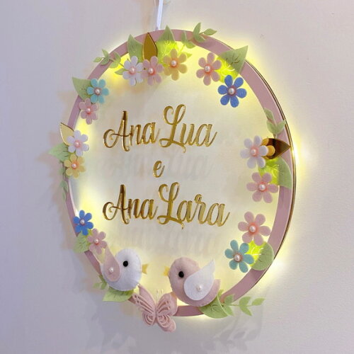Porta Maternidade Pássaros Led Acrílico e Espelho Dourado