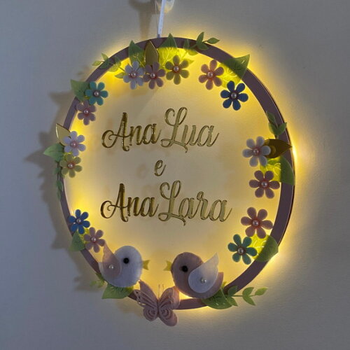 Porta Maternidade Pássaros Led Acrílico e Espelho Dourado