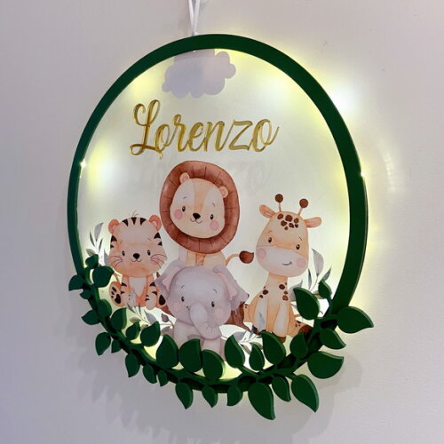 Porta Maternidade Safari Acrílico e Led