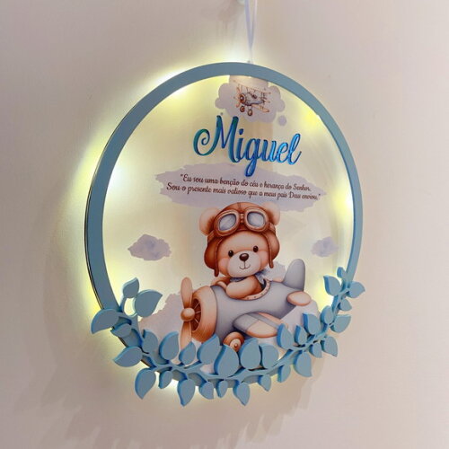 Porta Maternidade Ursinho Aviador Acrílico e Espelho Led