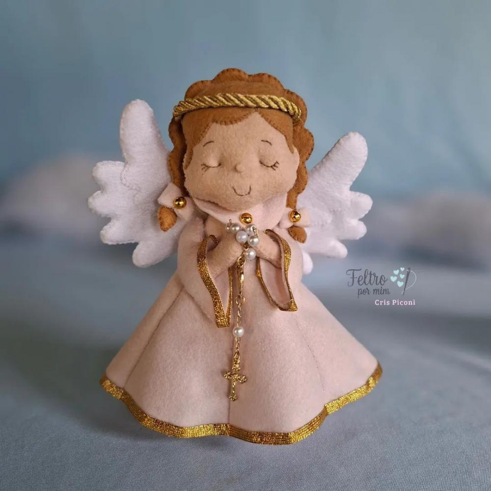 Anjinha em feltro rosa 17 cm.