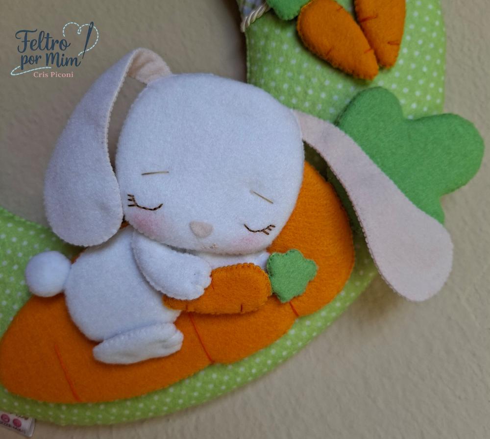 Guirlanda de Páscoa em feltro