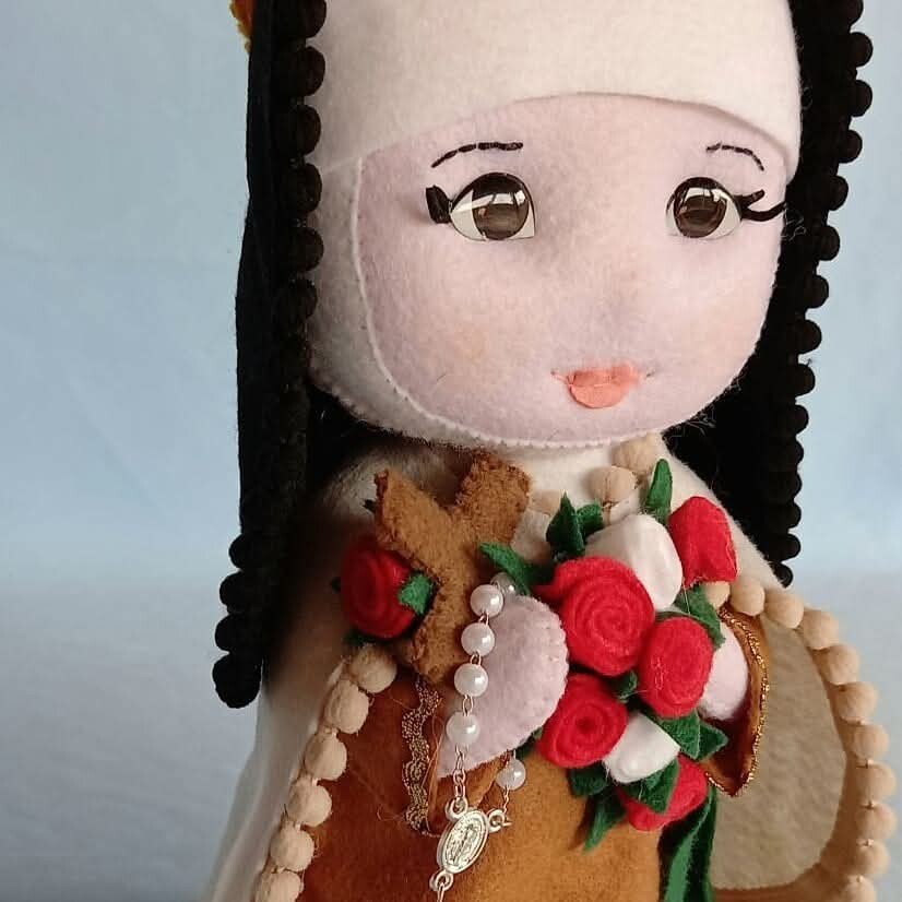 Santa Terezinha 25 cm