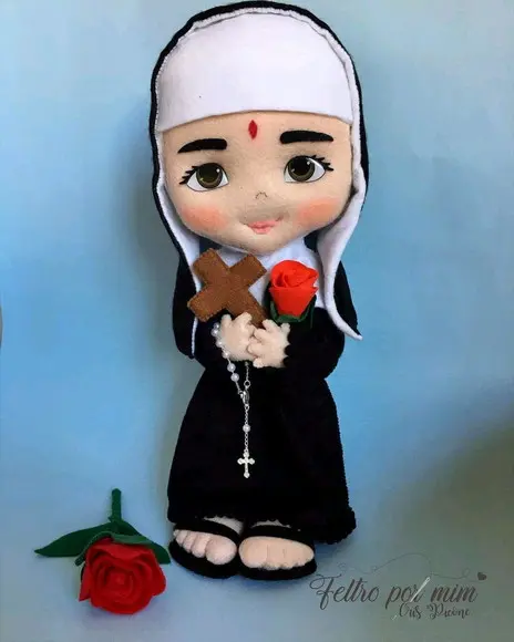 Santa Rita de Cassia em feltro