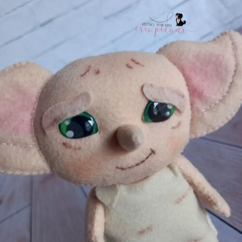Dobby em feltro