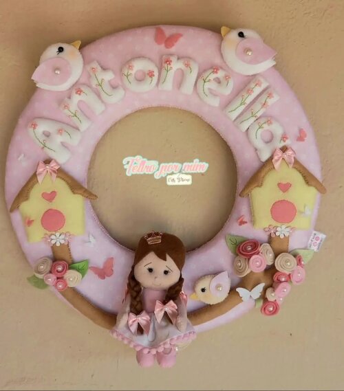 Guirlanda/ porta maternidade menina