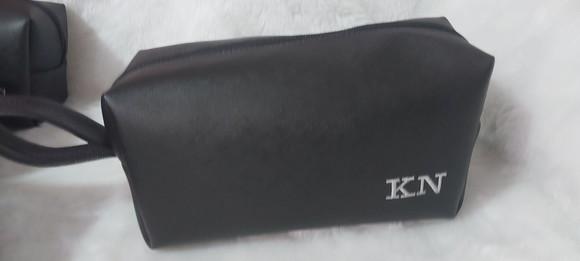 10 Necessaire com Alça Lateral