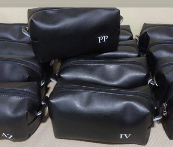17 Necessaire Box m Preta