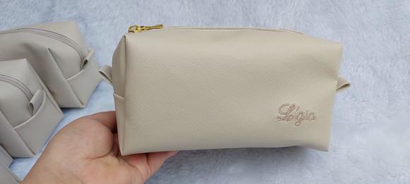 8 Necessaire em Couro Personalizada Cor Areia