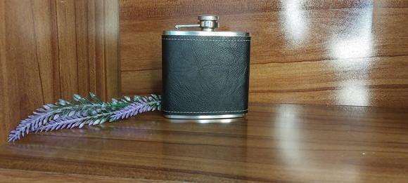 Cantil em Couro Liso Personalizado