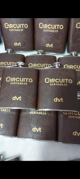 Kit Corporativo Necessaire e Cantil
