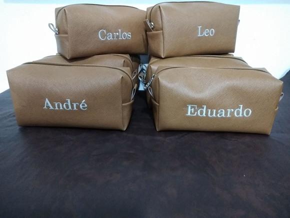 Necessaire em couro cacau
