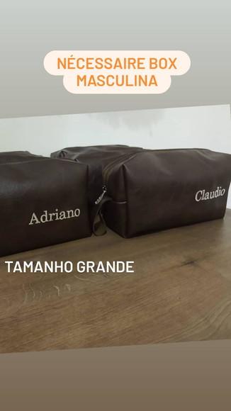 Necessaire em couro personalizada