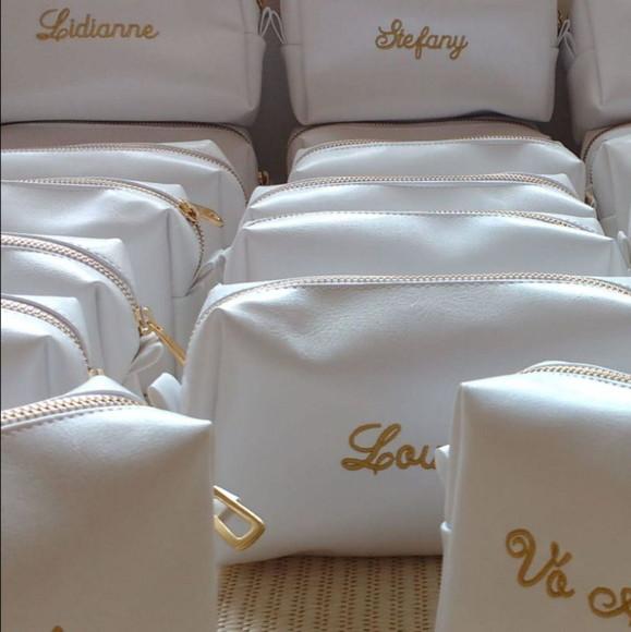 Necessaire em couro personalizada