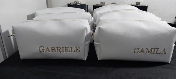 Necessaire em Couro Personalizada