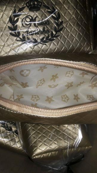 Necessaire em couro personalizada