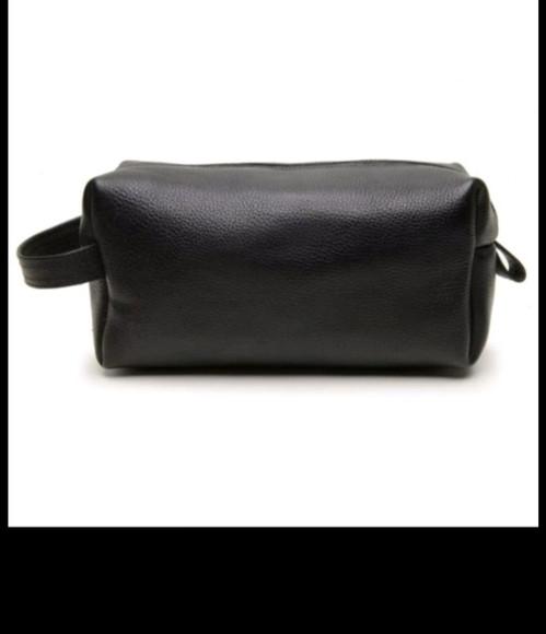 Necessaire em Couro Personalizada
