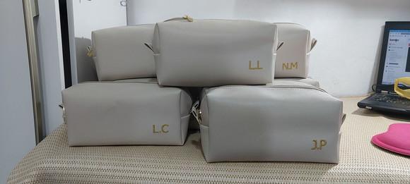 Necessaire em Couro Personalizada Cor Areia
