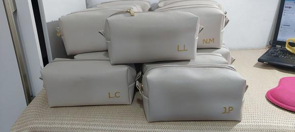 Necessaire em Couro Personalizada Cor Areia
