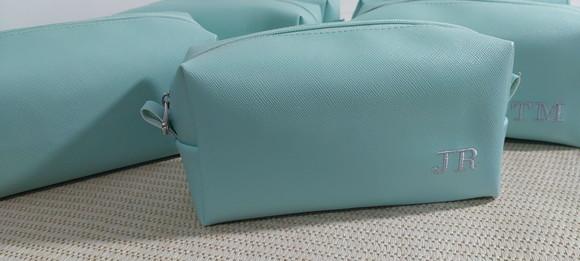 Necessaire em Couro Verde Claro