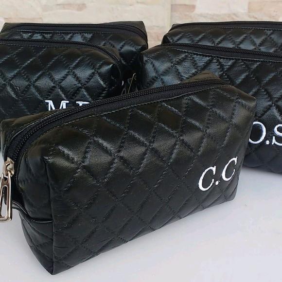 Necessaire masculina em couro