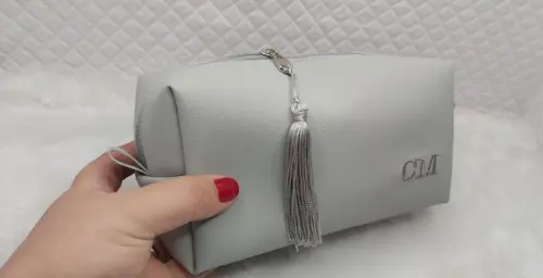 10 Necessaire