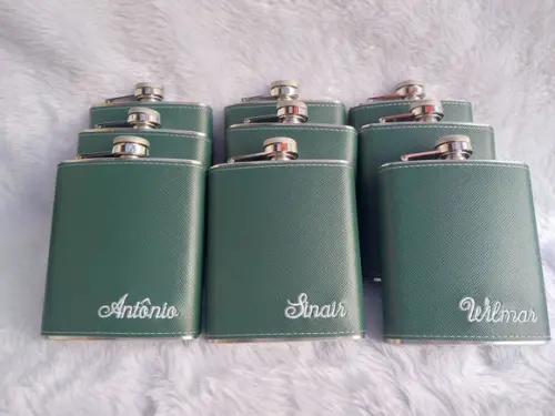12 Cantil Prada Verde Bordado Dourado