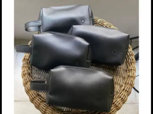 17 Necessaire Box m Preta