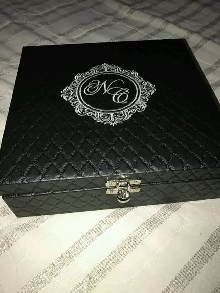 Caixa personalizada para padrinhos