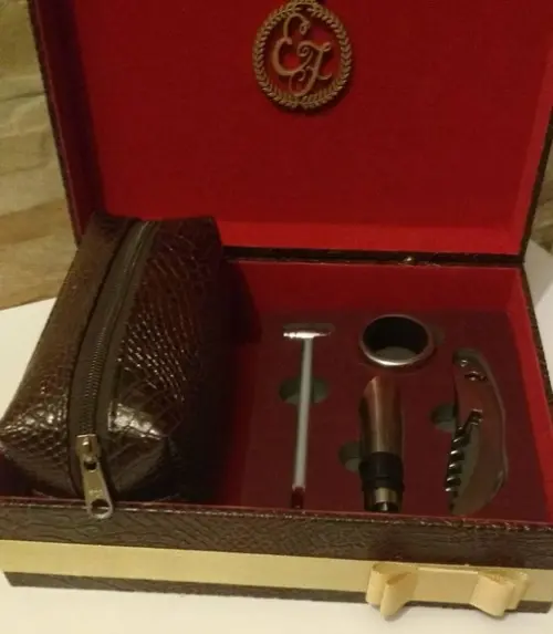 Caixa pra Vinhos