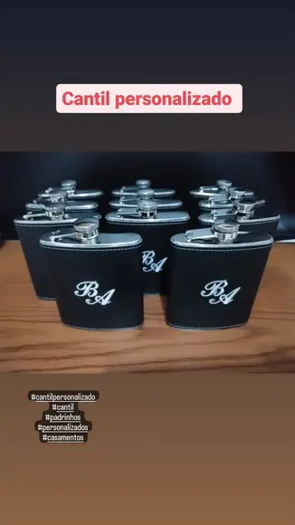 Cantil com Iniciais dos Noivos Bordados