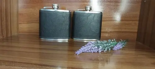 Cantil em Couro Liso Personalizado