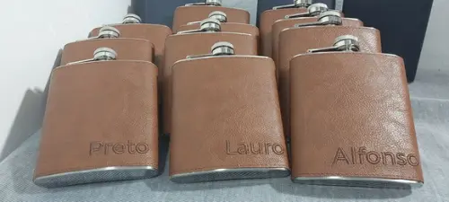 Cantil em Couro Personalizado