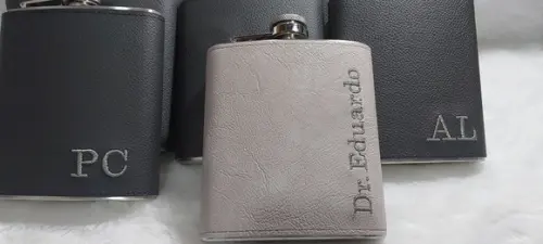 Cantil Personalizado com Iniciais e Data