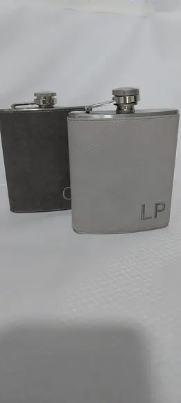 Cantil Personalizado Couro Cinza Claro