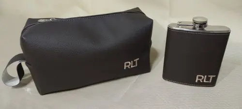 Kit Padrinho Nécessaire G e Cantil em Couro.